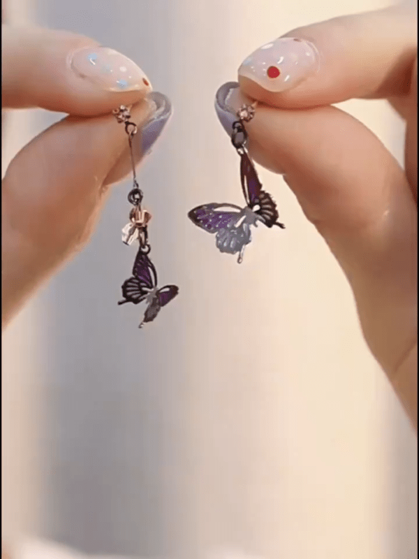 Blue Butterfly Earrings - Embrace Fashionable Elegance