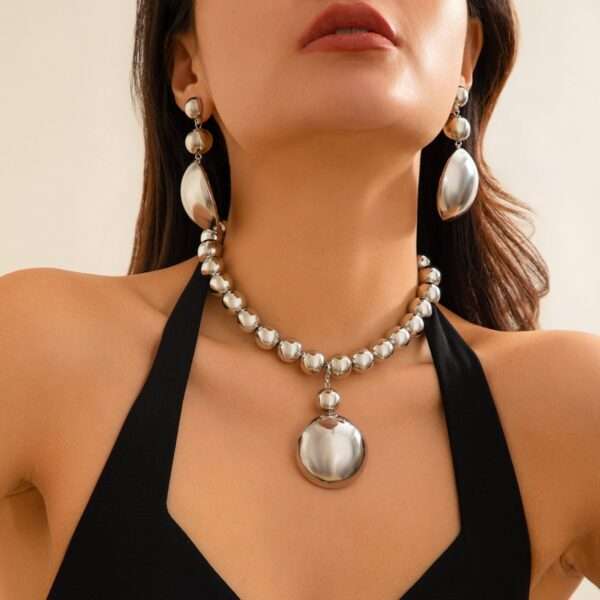 Stylish Beaded Necklace Choker for Women